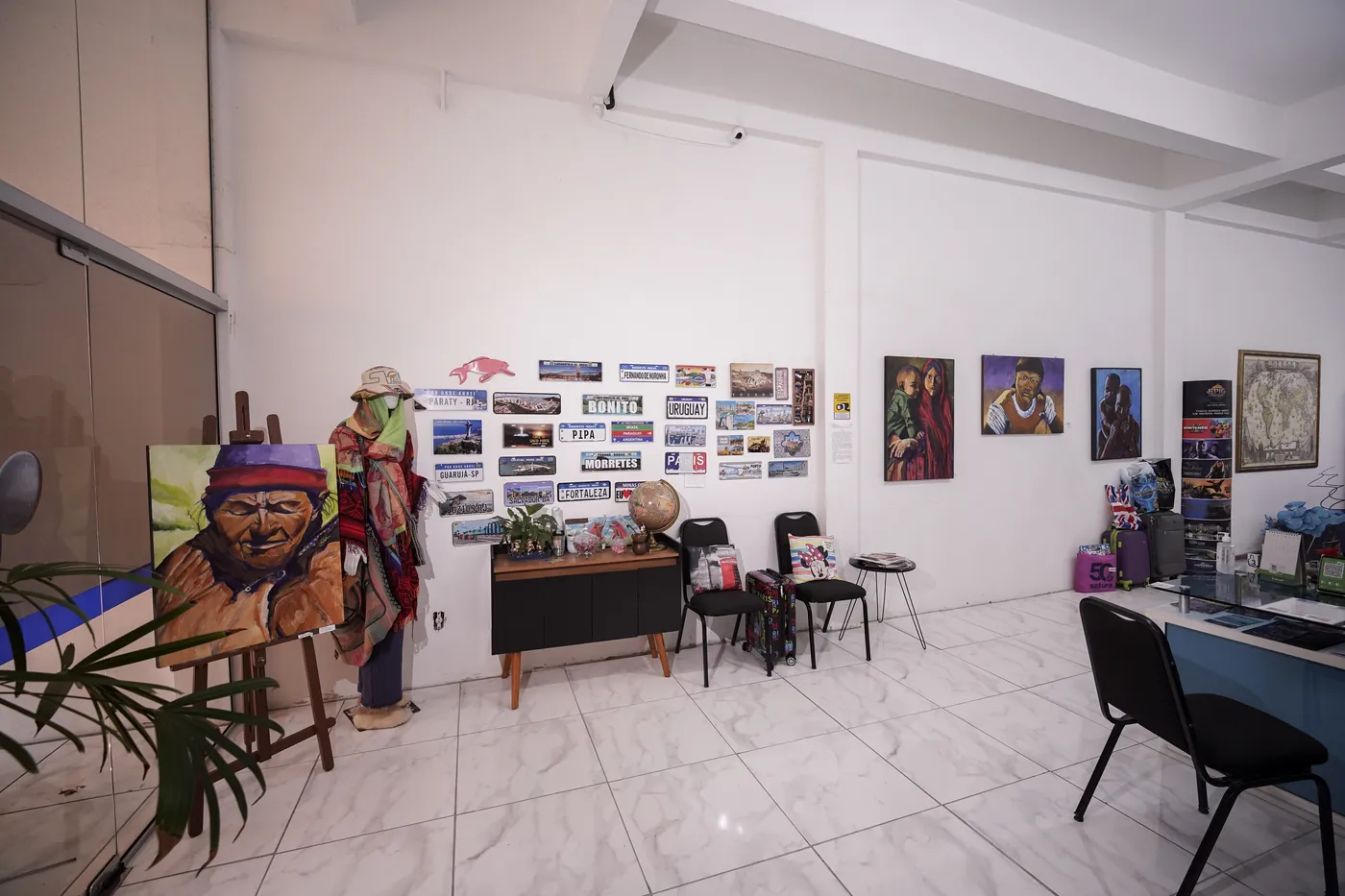 Recepção do escritório da CatiAérea em Porto Alegre, com atendimento presencial